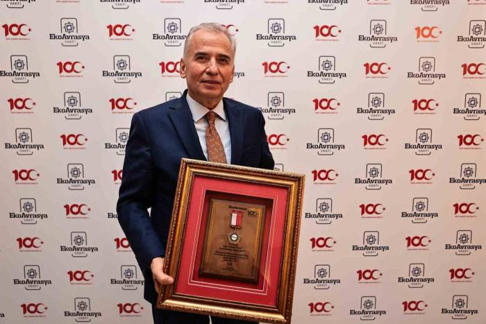 Avrasya Hizmet Ödülü, Başkan Zolan’ın Oldu