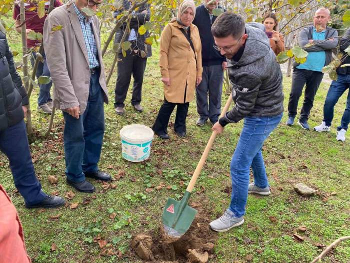 Toprak Numunesi Alımı Uygulamalı Gösterildi