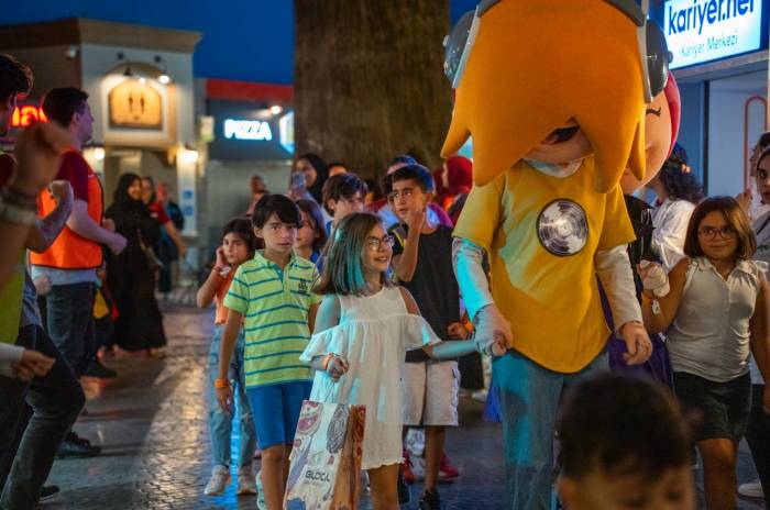 Kidzania İstanbul, 8 Bin Çocuğa Daha Kapılarını Açıyor