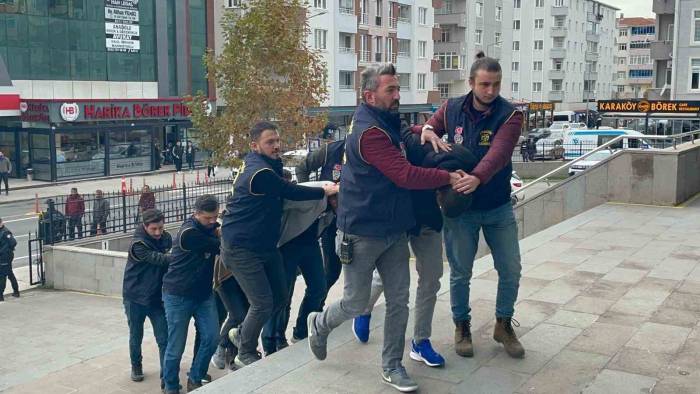 Tekirdağ’da Otomobile Silahlı Saldırıya 5 Tutuklama