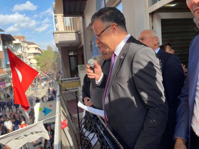 Başkan Özküzcüoğlu İkinci Dönem İçin Aday Adaylığını Açıkladı