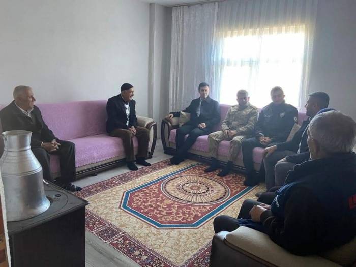 Kaymakam Çelik Vatandaşlarla Bir Araya Geldi