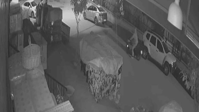 Yarış Motosikletlerini Çalıp Gezdi, Yakalanınca “Motosikletleri Görüp Beğendim” Dedi