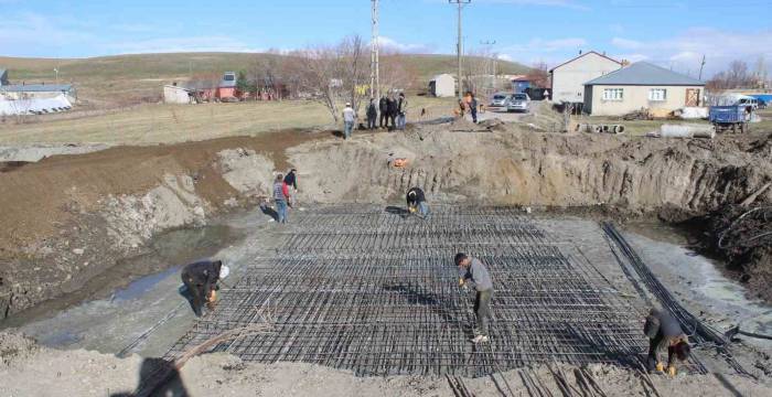 Ağrı’da Köy Yolları Ve Eğitim Yatırımları Tamamlandı