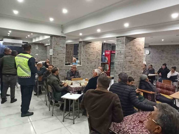 Jandarma Ekipleri Traktör Ve Motosiklet Sürücülerine Eğitim Verdi