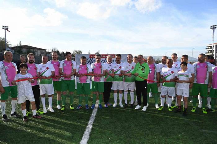 Emre Mahallesi Spor Kompleksinin Resmi Açılışı Gerçekleştirildi