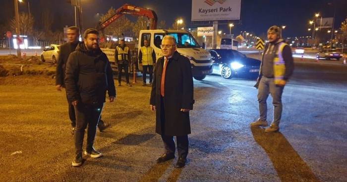 Üniversite Kavşağında İnceleme