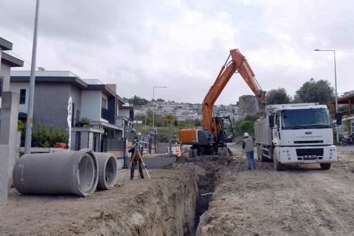 Kuşadası’nda Köklü Altyapı Sorunları Çözüme Kavuşuyor