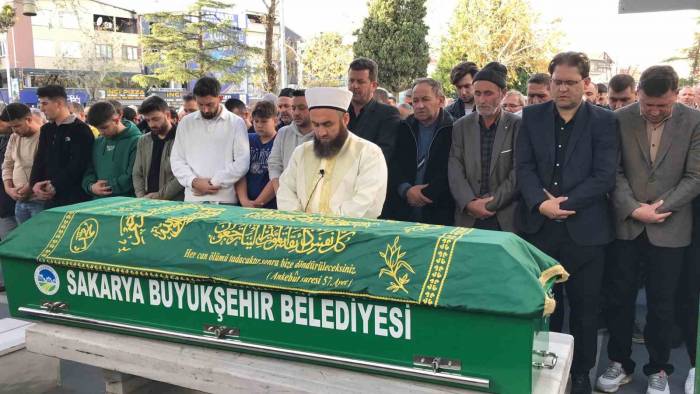 Bahçede Çalışırken Hayatını Kaybetmişti, Son Yolculuğuna Uğurlandı