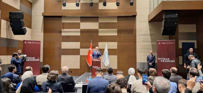 Tbmm Başkanı Kurtulmuş: “Filistin’deki Hastaneyi İsrail Bombaladı Bütün Dünya Seyretti İnsanlık Nerede"