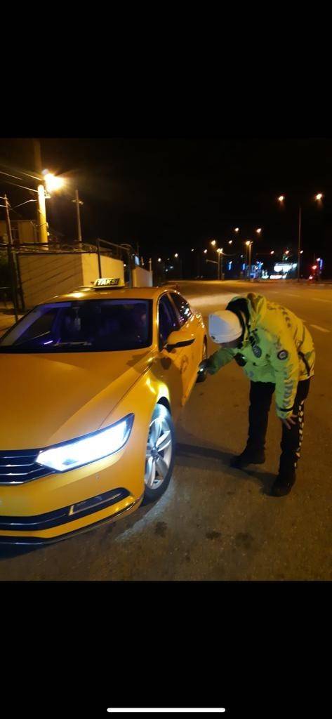 Balıkesir’de Kış Lastiği Takmayan 30 Ticari Araç Trafikten Men Edildi