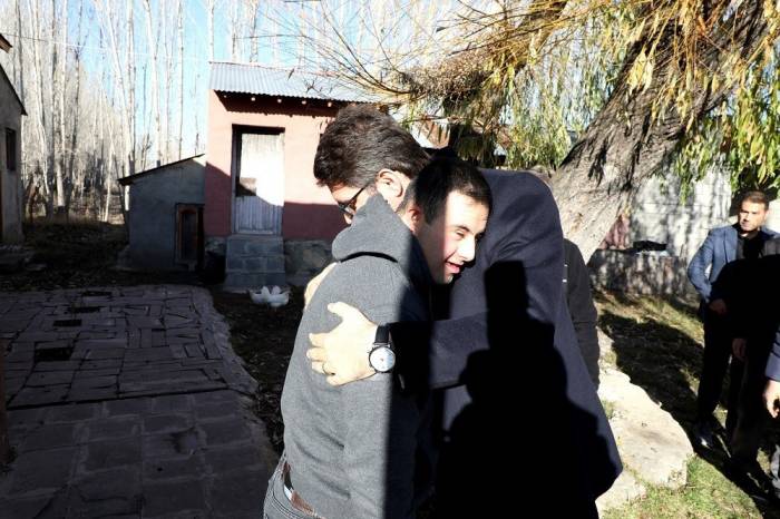 Erciş’te Dünya Engelliler Günü’nde Ailelere Ziyaret