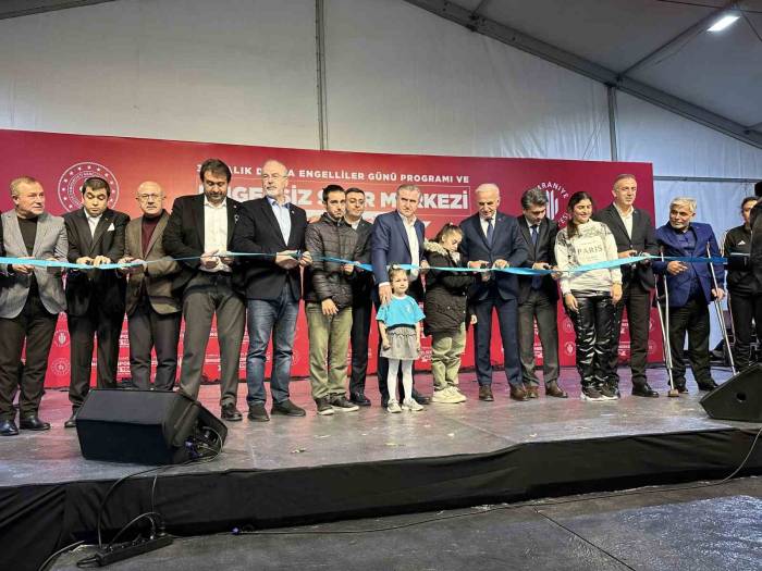 Bakan Bak: “Çocuklar Uyurken Sessiz Kalınır, Çocuklar Ölürken Sessiz Kalınmaz”