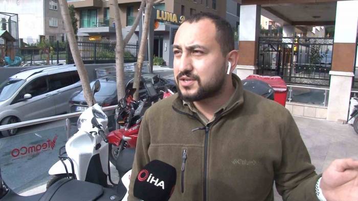 Ters Yönden Gelip Çarptı, Motosikletli Yerdeyken Kaçtı