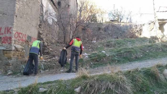 Bayburt Belediyesince Genel Temizlik Çalışmaları Titizlikle Sürdürülüyor