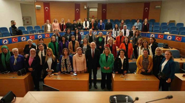 Kadın Muhtarlar Düzce’ye Hayran Kaldı