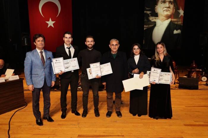 Geleneksel Hisarlı Ahmet Türk Halk Müziği Ses Yarışması