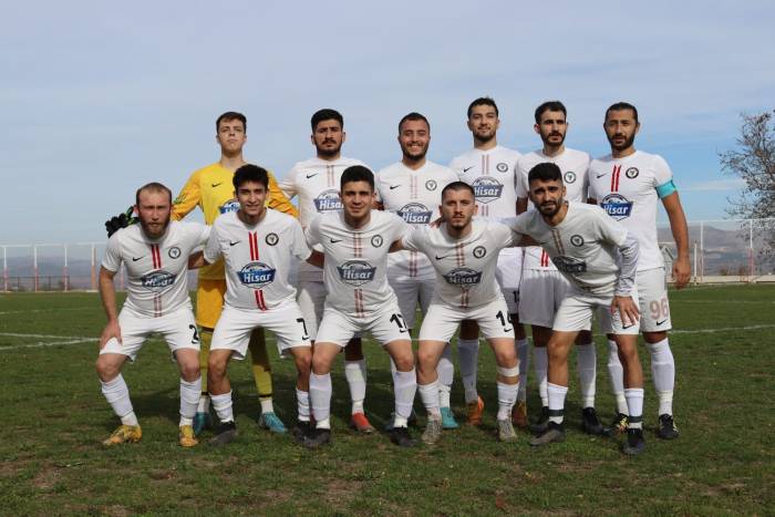 Çal’da Puanlar Paylaşıldı