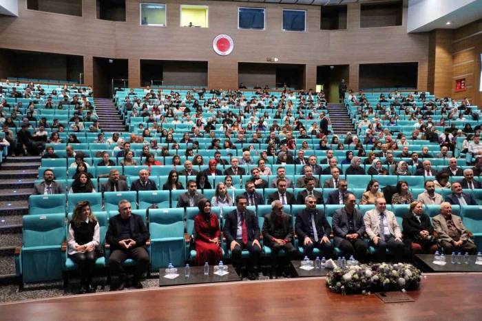 Aybüke Öğretmenin Babası Yalçın: “Devletimiz Yaptığı Operasyonlarla Terörün Kökünü Kurutacak”