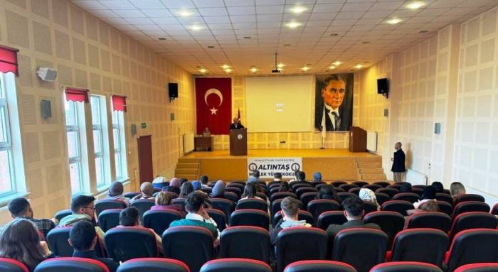 Altıntaş Myo’da “Peygamberimiz, İman Ve İstikamet” Konulu Söyleşi