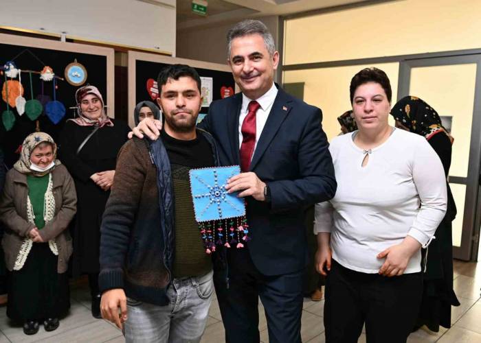 Mamak Belediyesi “Dünya Engelliler Günü” Programı Düzenledi