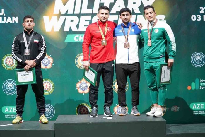 İzmirli Güreşçi, Bakü’den Altın Madalya İle Döndü