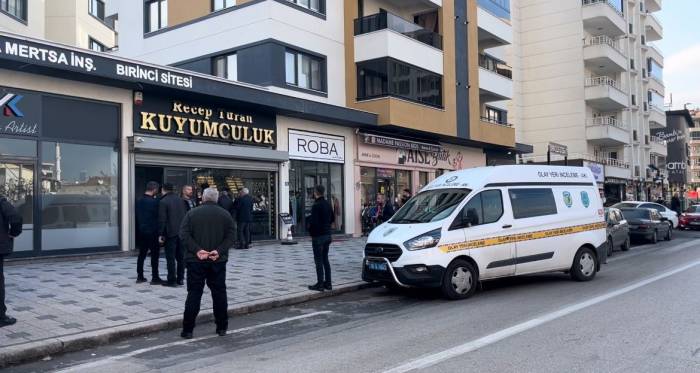 Bursa’da Kar Maskeli, Silahlı Kuyumcu Soygunu