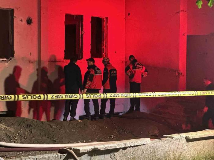 Diyarbakır’da Su Birikintisinde “Bebek Var” İhbarı Asılsız Çıktı