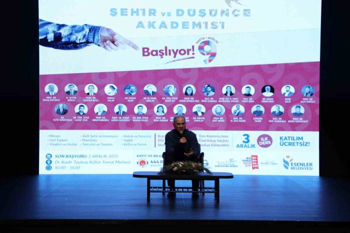 Esenler’de ‘Şehir Ve Düşünce Akademisi’nde Eğitimler Başladı