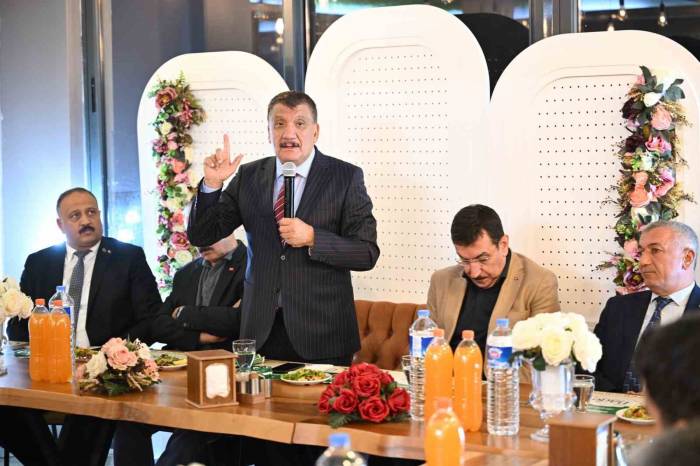 Gürkan: “Şehir İçin Elimizi Değil Gövdemizi Taşın Altına Koyacağız”