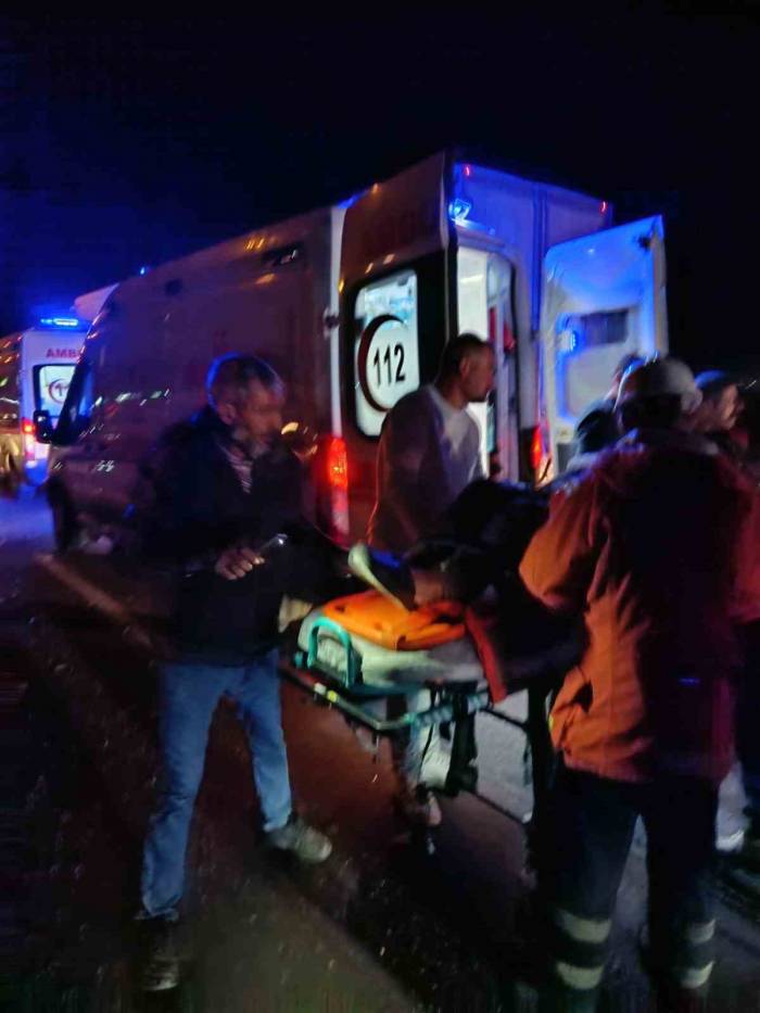 Kızıltepe’de Kontrolden Çıkan Otomobil Takla Attı: 3’ü Çocuk 8 Yaralı