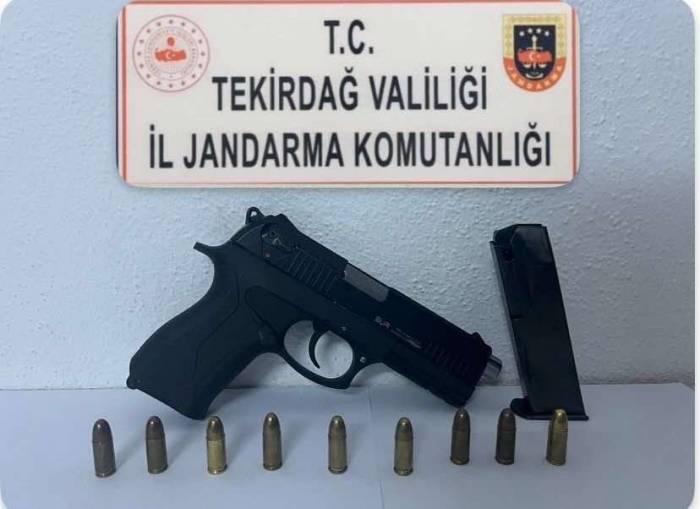 Jandarma Uyuşturucu, Silah Ve Elektronik Sigara Ele Geçirdi