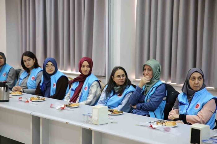 Türkiye Diyanet Vakfı “Dünya Gönüllüler Günü”nü Kutladı