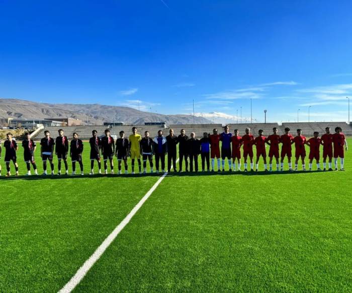 Ebyü’nün Ev Sahipliği Yaptığı "Üniversiteler Arası Bölgesel Ligler Futbol Turnuvası" Başladı