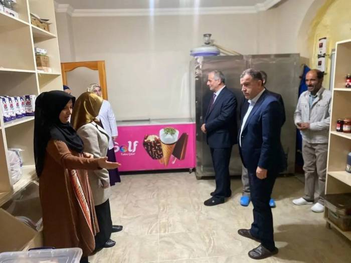 Vali Eldivan Kız Kur’an Kursu Öğrencileriyle Bir Araya Geldi