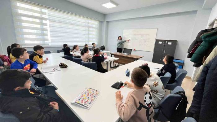 Sincan Belediyesi’nden Ücretsiz İngilizce Kursu