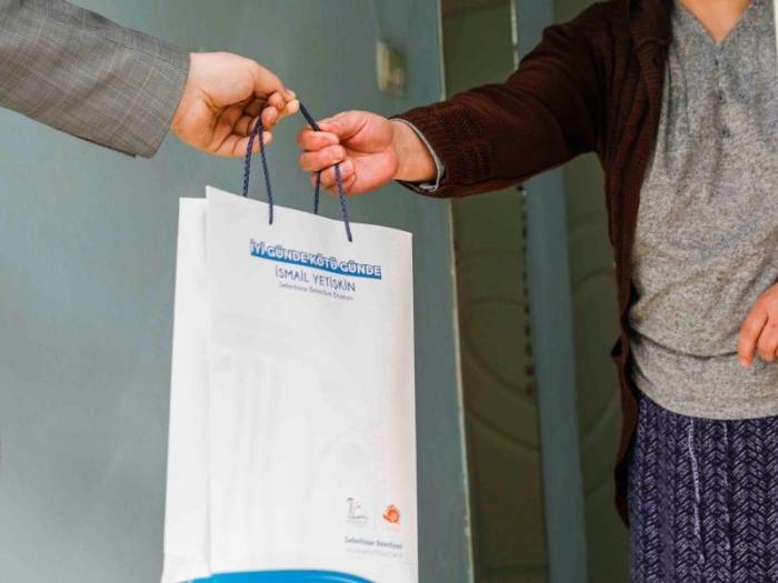 Seferihisar’da “Halk Kart” Desteği Aylık Bin Tl’ye Yükseltildi