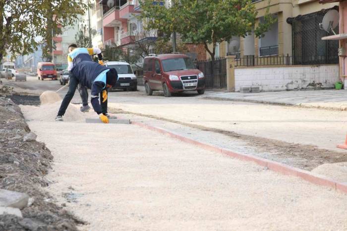 Battalgazi’de Depremin İzleri Siliniyor