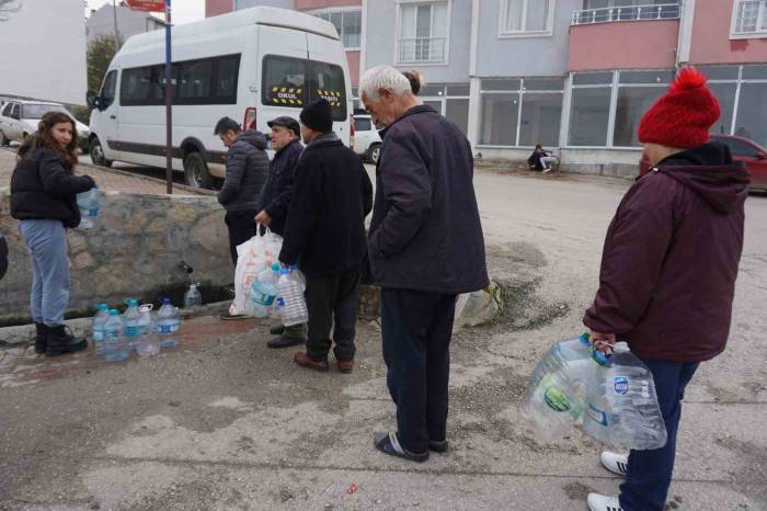 Edirnelilerin Susuzluk İsyanı: "Banyo Yapamıyoruz"