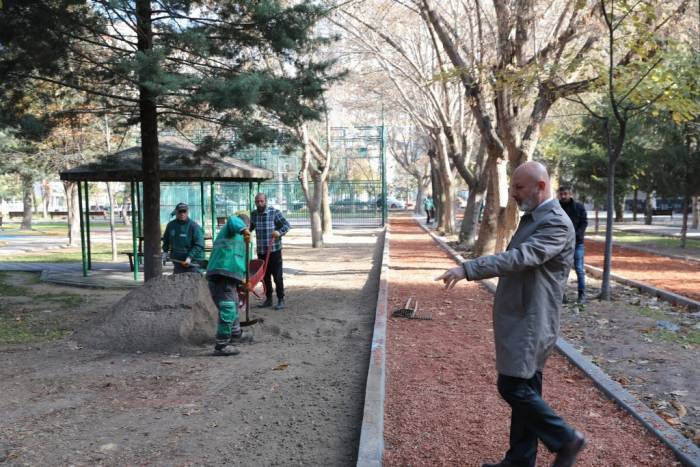 Başkan Çolakbayrakdar: “Örnek Teşkil Eden Sosyal Yaşam Alanları Yapıyoruz”