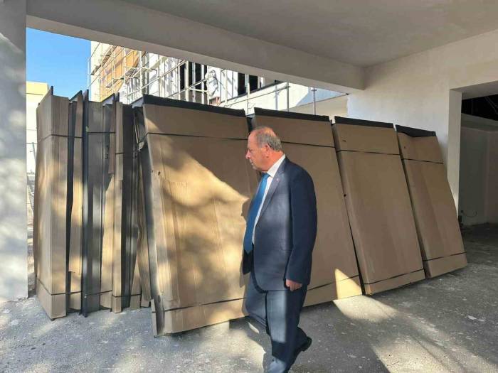 Başkan Oprukçu Halk Kütüphanesinde İnşaatında İncelemelerde Bulundu