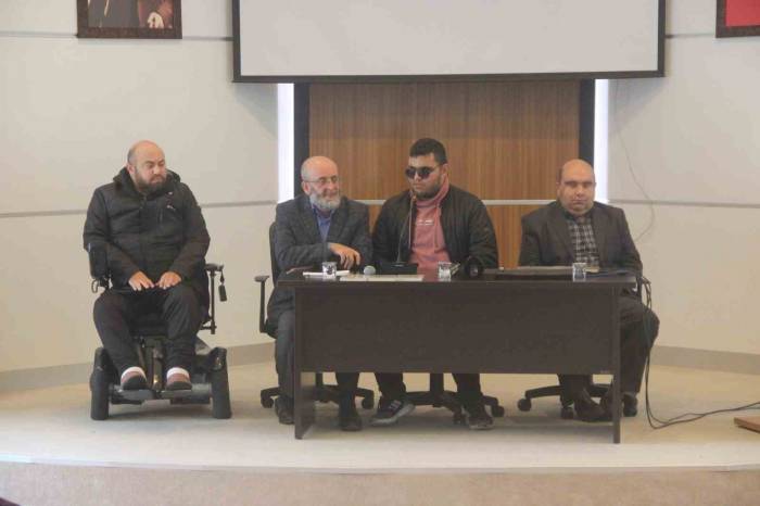 Engelli Birey Devecioğlu Sitem Etti: "Masallar Da Engelliler Hep Çirkin, Şekilci"