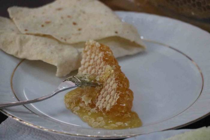 İlaç Niyetine Tüketilen Divriği Balı Anzer Balıyla Yarışıyor