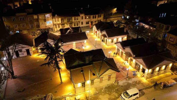 Gastronomi Şehri Afyonkarahisar’a ‘Gastronomi Sokağı’ Yapıldı