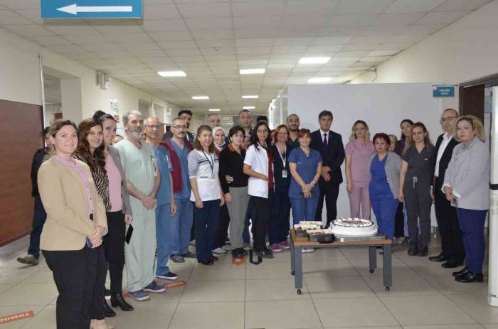 Aydın’da Sağlıkçılardan ’acil Sağlık Hizmetleri Haftası’ Kutlaması