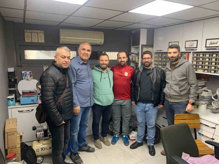 Cep Telefonu Tamiri Belgesi İçin Sınava Girdiler