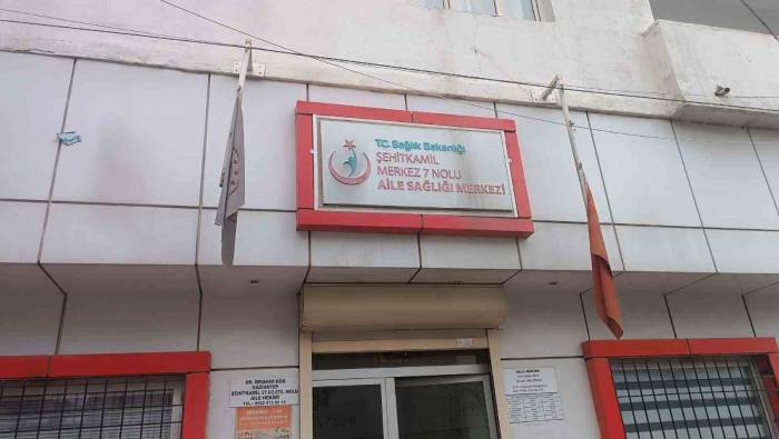 Başkası İçin İlaç Yazma Talebini Kabul Etmeyen Aile Hekimine Önce Hakaret Sonra Saldırı
