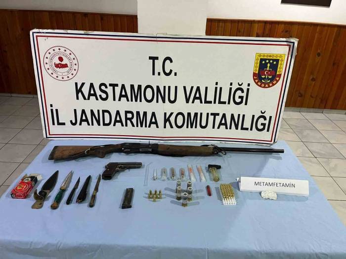 Kastamonu’da 7 Kişi Uyuşturucu İle Yakalandı