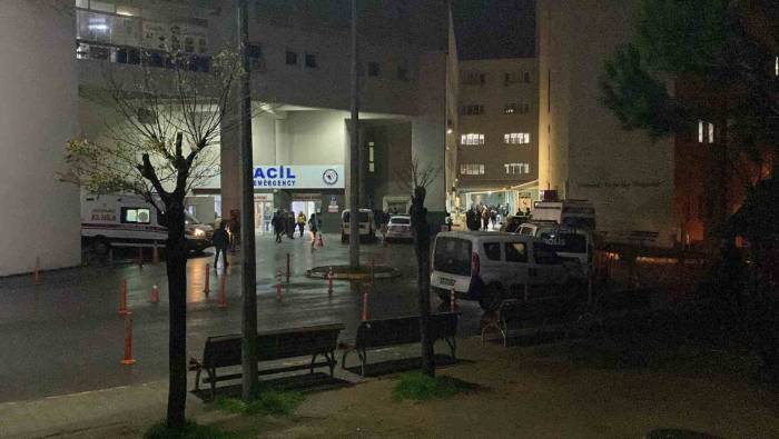 Hastane Bahçesinde Alnından Vurulmuş Halde Ölü Bulundu