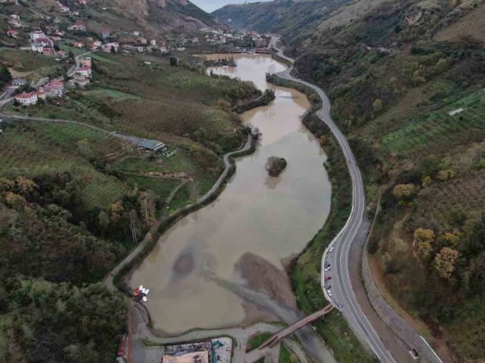 Trabzon’un Turizm Merkezi Gölleri Sinsi Tehlikenin Tehdidi Altında